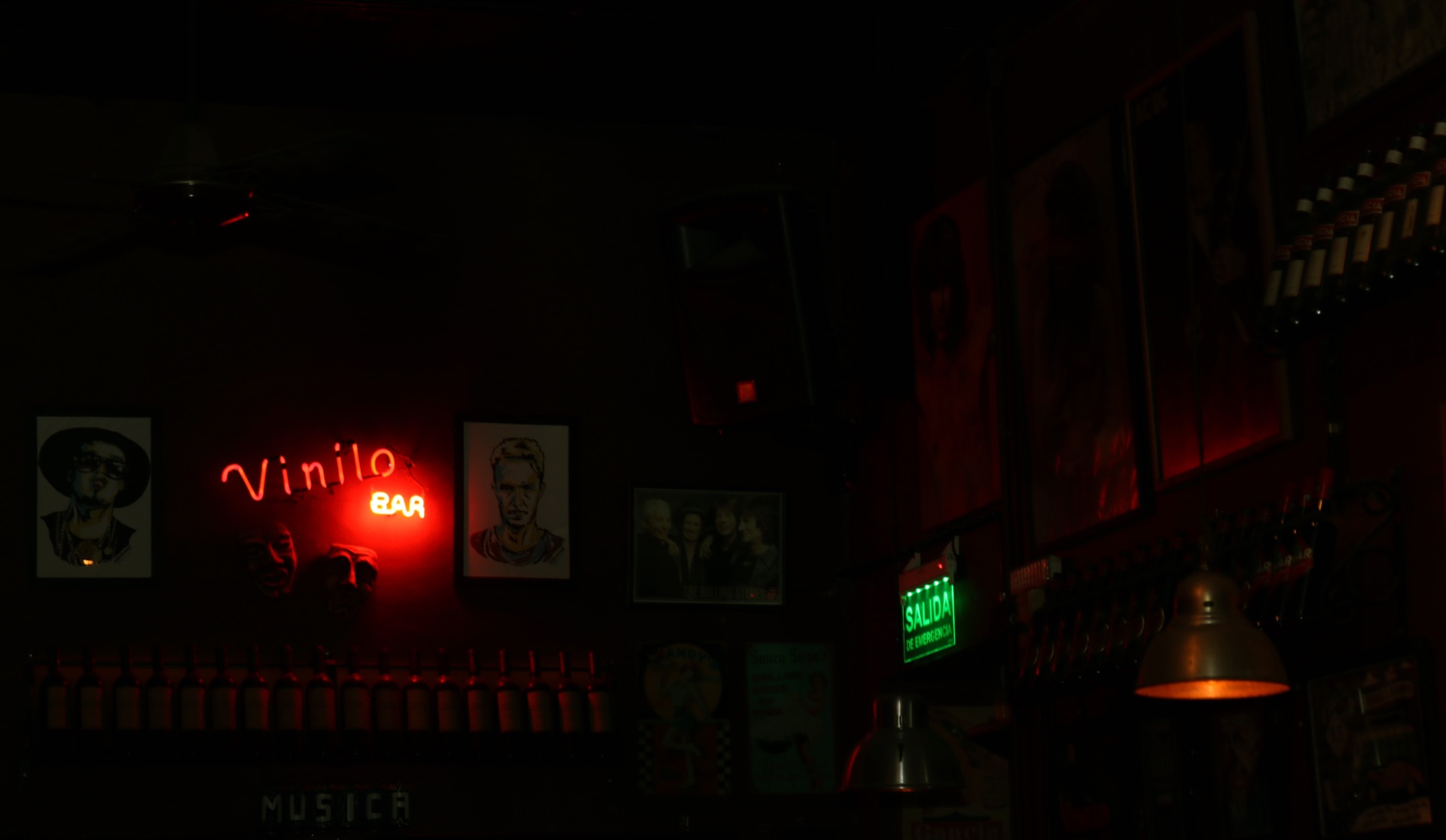 Vinilo Bar